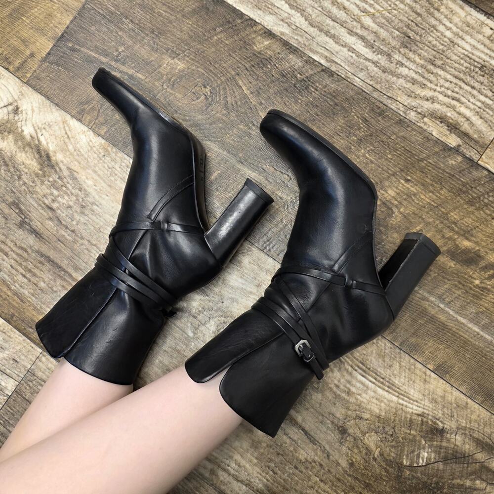 Jil Sander Black Leather Ankle Boots Wrap Minimalist Designer 37 1/2 (US 7-7.5)